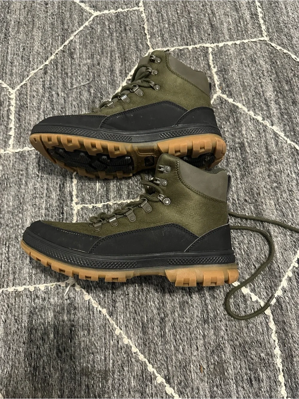 Men's Waterproof Olive Green Winter Hiking Boots